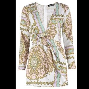 *SOLD* Boohoo Petite Chain Print Woven Shift Dress